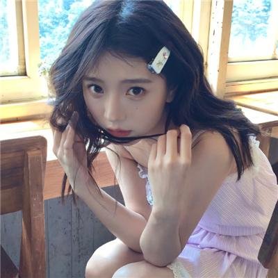梅花巾海报