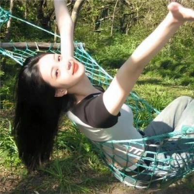 愿有人陪你颠沛流离海报
